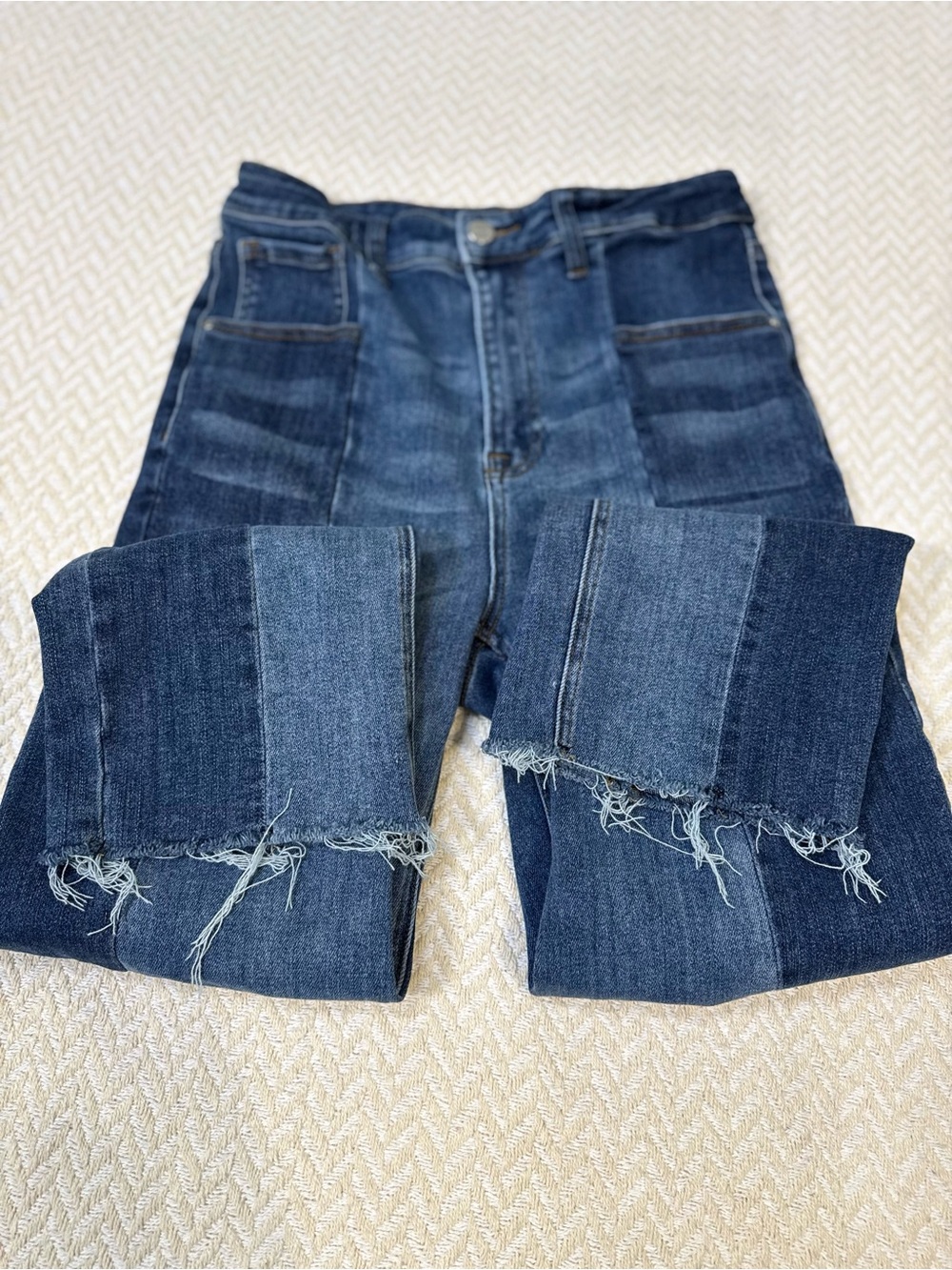 Risen Two Tone High Rise Slim Straight Frayed Jeans 13/31 RDP5180
